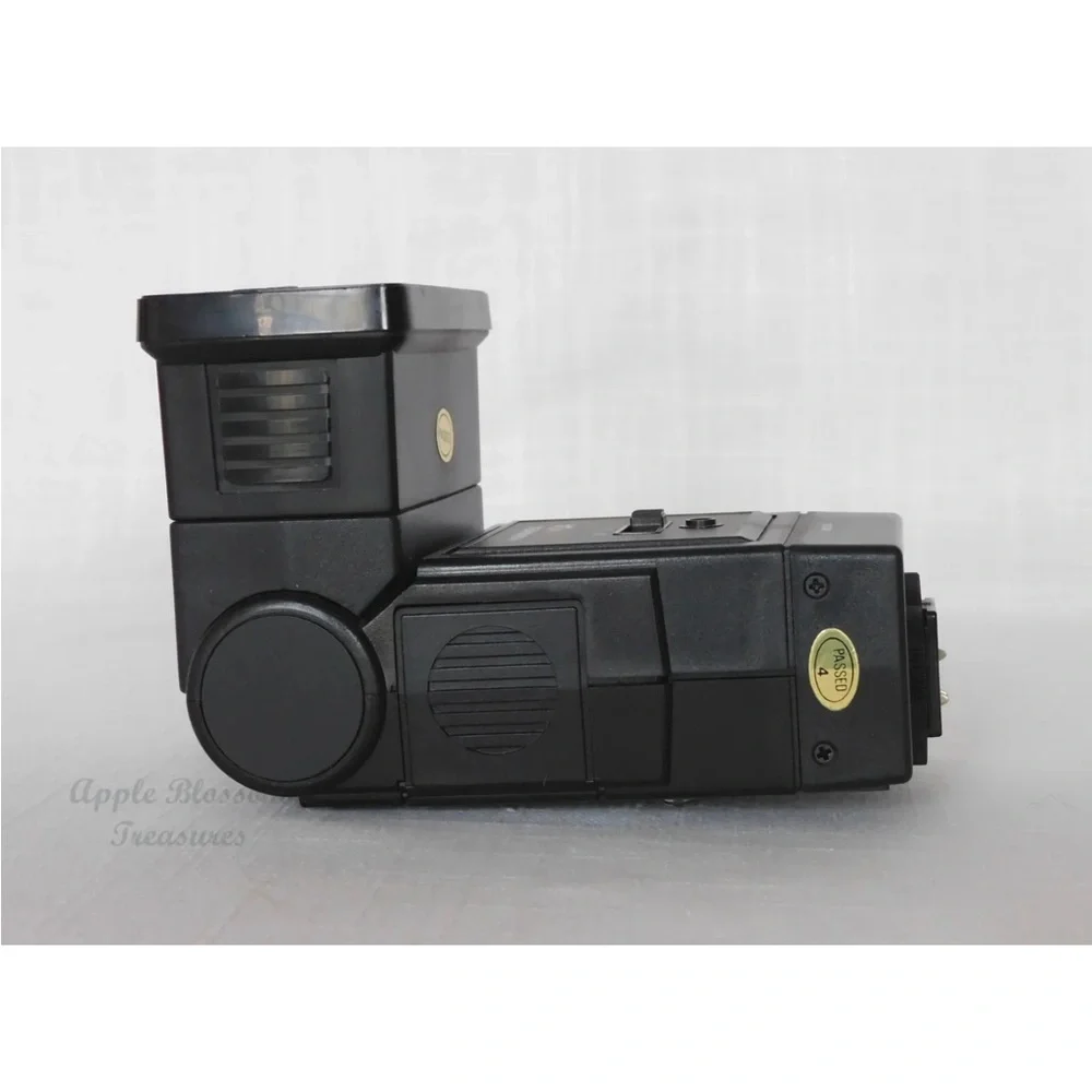 Hanimex Tz1 - 34 Shoe Mount Dedicated Flash w/Zoom & Auto Settings